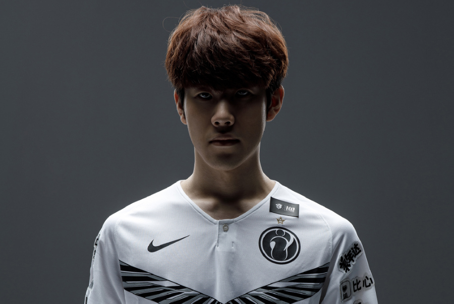 GEN决赛挑战T1，管泽元预测战果，Chovy小花生是关键